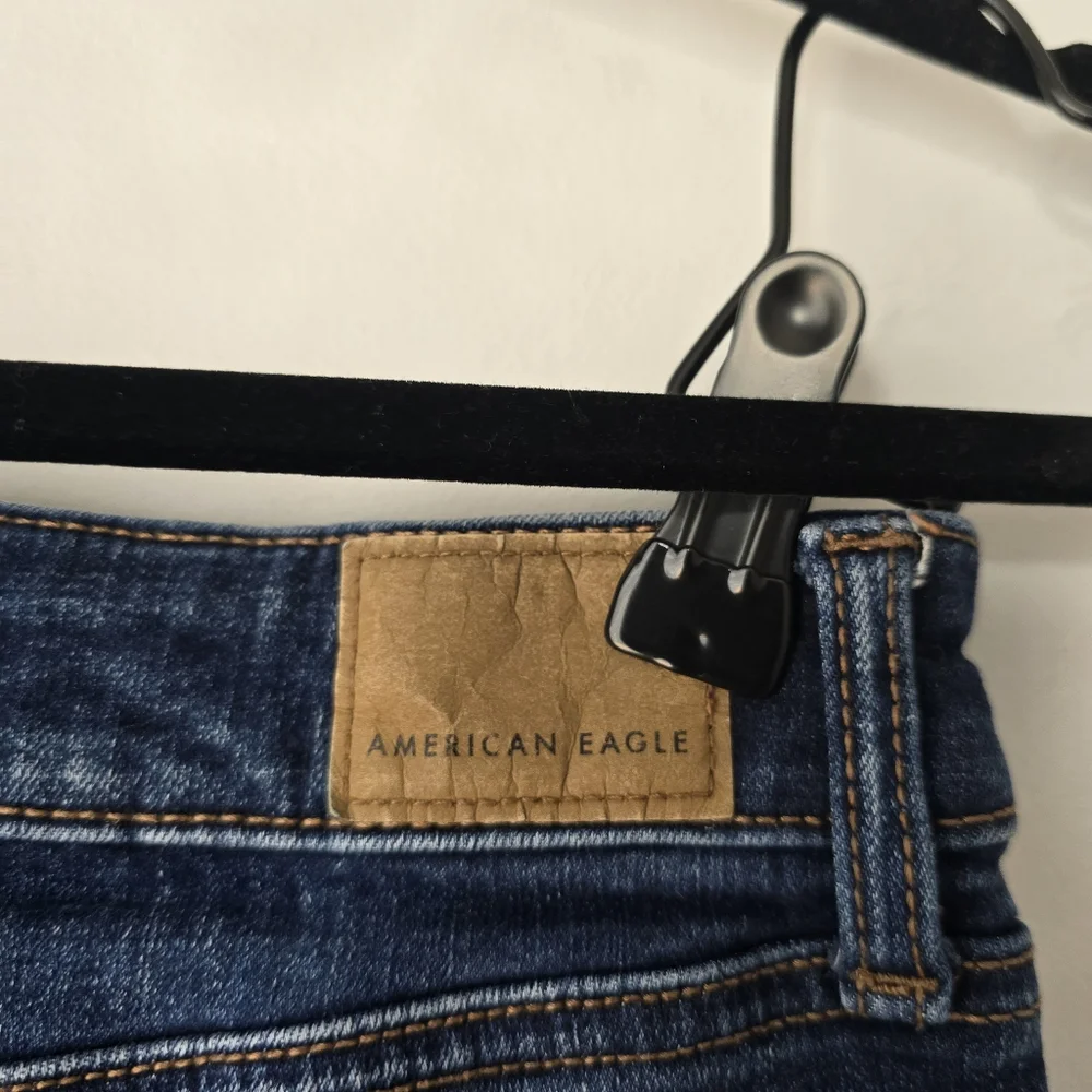 American Eagle Outfitters Shortie Blue Denim Shorts - Picture 6 of 11